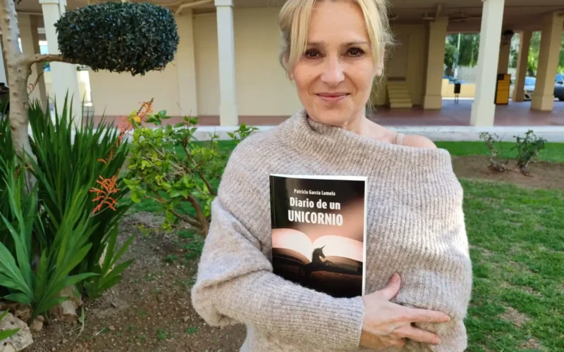 Patricia García Lamela presenta su primer libro, un viaje transformador hacia el autoconocimiento