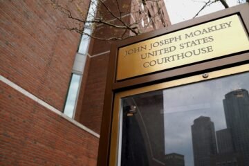 La Administración Trump devuelve el estatus migratorio legal a miles de estudiantes extranjeros