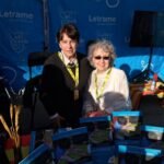Ana Fernández Salas y Elsa Rodríguez presentaron su libro “Masaje y juegos. Una herramienta para familias y técnicos” en Sant Jordi 2025