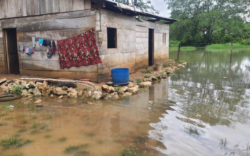 Lluvias saturan los suelos de Lívingston, El Estor y Los Amates