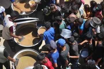 Última hora del conflicto en Oriente Próximo, en directo | Cruz Roja denuncia un nuevo ataque sobre uno de sus convoyes en Gaza que hiere a dos trabajadores