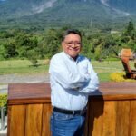Medios y usuarios en redes lamentan el fallecimiento del periodista Julio Sicán