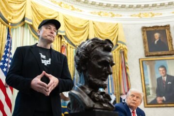 Musk amenaza con un nuevo partido y Trump sugiere la revisión de los subsidios a sus empresas