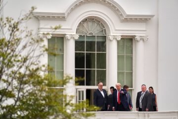Trump amenaza a la UE con aranceles del 35% si no invierte 600.000 millones de dólares en Estados Unidos