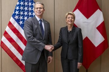 Consternación en Suiza por el castigo de Trump de un arancel del 39%, el más alto de Europa
