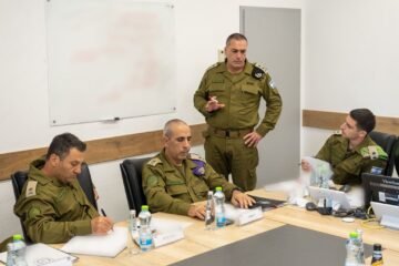 El jefe del ejército israelí, antiguo aliado de Netanyahu, se erige en el oponente más feroz a la ocupación total de Gaza