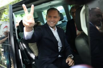 Tusk se prepara para la batalla frente al nuevo presidente ultraconservador de Polonia