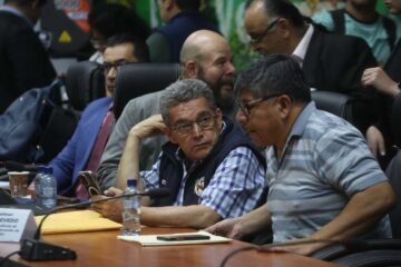 Luego del fin de la huelga del STEG, ¿qué pasará con la negociación del pacto colectivo del magisterio?