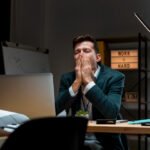 La psicología detrás del miedo al éxito: cuando triunfar también paraliza