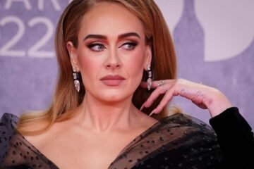 Suplantan voz de Adele con IA para homenaje a Charlie Kirk