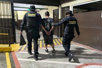 Alias El Pollo es detenido mientras asaltaba con cuchillo a un hombre en la colonia La Florida
