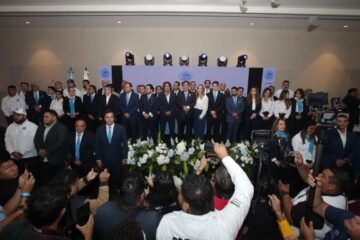 Partido Servir celebra asamblea nacional y oficializa a Carlos Pineda como secretario general