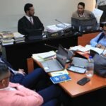 Juez desobedece a la CC y mantiene cambio de delito en caso de fraude por Q67.9 millones