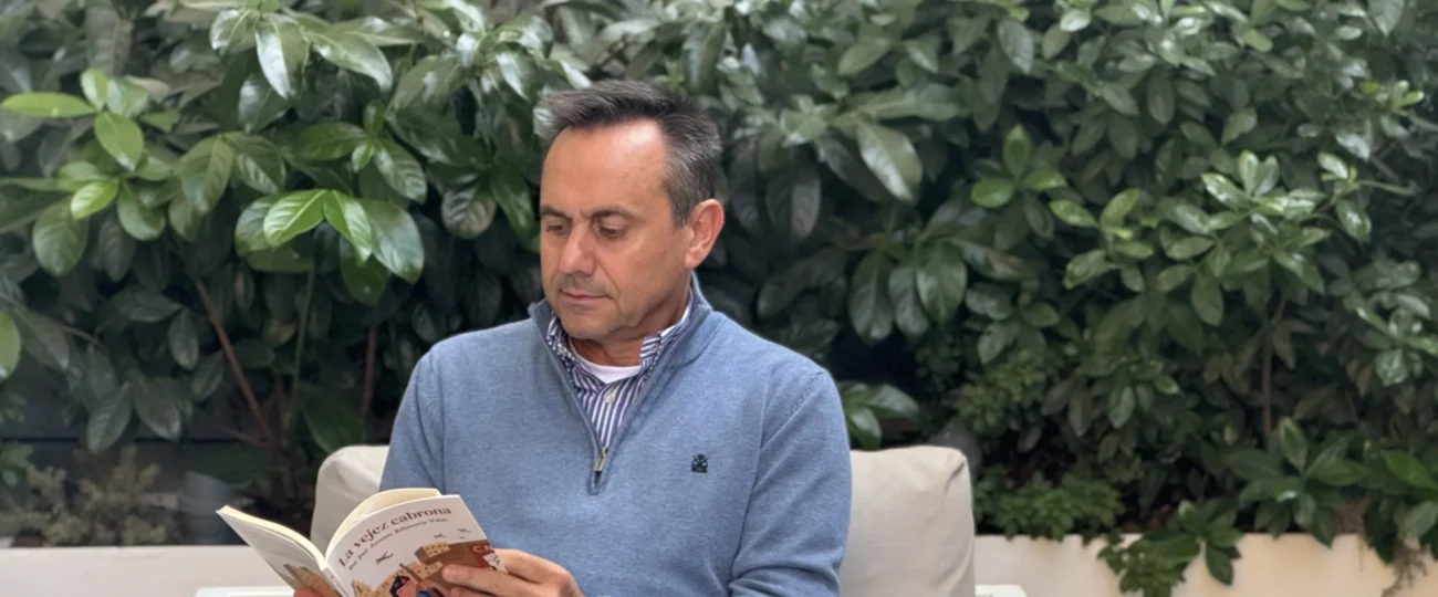 José Antonio Echeverría Villar conmueve con La vejez cabrona, una novela que une memoria, ironía y verdad emocional