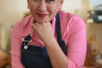 Receta de panna cotta de mole y banano caramelizado