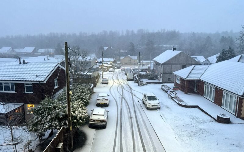 El viento y la nieve de la tormenta Goretti paralizan gran parte del Reino Unido