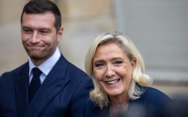 La ultraderecha se convierte en Francia en la mayor oposición al ataque de Trump contra Venezuela