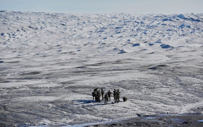 “Por las buenas o por las malas”: así puede Trump conquistar Groenlandia