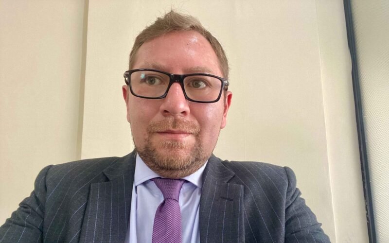 Alberto Andrés Castillo Carvajal consolida una voz literaria propia desde Quito