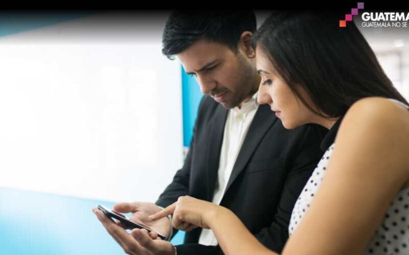 Informe: Guatemaltecos aceptarían un gobierno más digital si los trámites se vuelven más sencillos