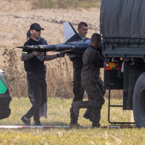 Polonia investiga el impacto de un dron de origen desconocido junto a una instalación militar