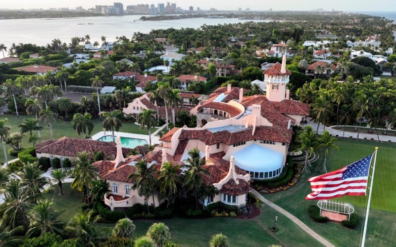El servicio secreto de Estados Unidos mata a un joven que irrumpió en la mansión de Trump en Mar-a-Lago