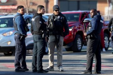 Dos muertos y tres heridos en un tiroteo durante un partido de hockey sobre hielo en Rhode Island