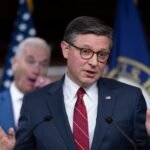 Los republicanos desbloquean el cierre parcial del Gobierno en una votación agónica en el Congreso de Estados Unidos