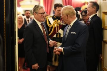 El ‘caso Epstein’ sume al Reino Unido en una crisis institucional