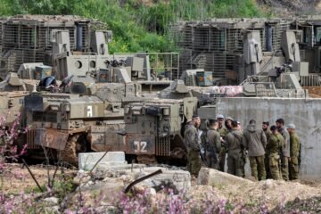 Última hora del ataque de Estados Unidos e Israel contra Irán, en directo | Trump enviará al golfo Pérsico 3.000 soldados de una división aerotransportada de élite