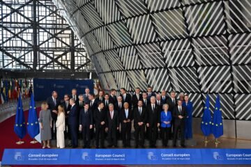 Europa busca una salida diplomática para desbloquear el estrecho de Ormuz frente al belicismo de Trump