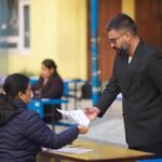 Los jóvenes de Nepal acarician una victoria histórica en las urnas: el exrapero Balendra Shah se acerca a la mayoría absoluta