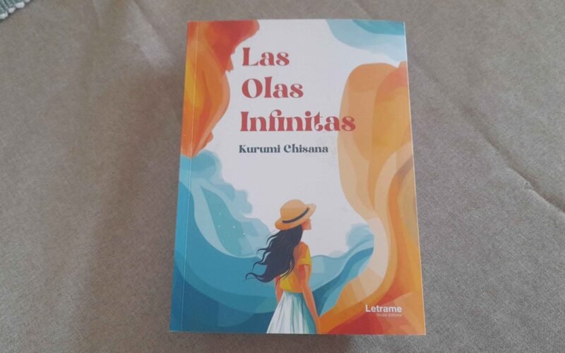 Kurumi Chisana explora los secretos del linaje femenino en su primera novela literaria