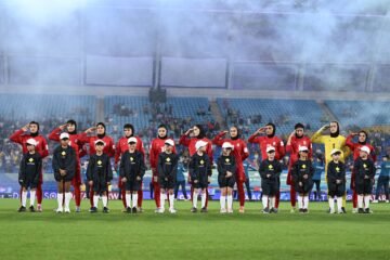 Cinco jugadoras de la selección de fútbol de Irán huyen del equipo en Australia tras sufrir amenazas por no cantar el himno