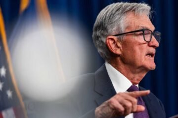 La Fed mantiene los tipos y dice que las repercusiones de la guerra son “inciertas”