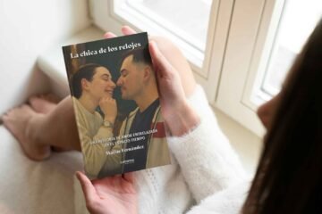 Matías Fernández Grignoli sacude la narrativa romántica con su aclamado debut ‘La Chica de los Relojes’
