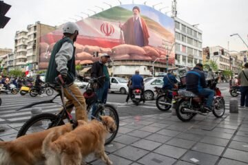 Última hora de la guerra de Estados Unidos e Israel contra Irán, en directo | Irán equipara el bloqueo de EE UU en Ormuz a “piratería” y advierte de que si sus puertos son amenazados no habrá seguridad “para nadie”