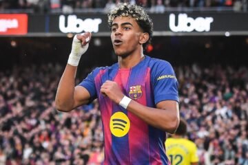 Barcelona golea al Espanyol y tiene la Liga en las manos