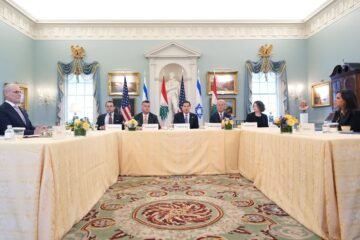 La guerra de Estados Unidos e Israel contra Irán – 14 de abril de 2026 | Trump critica de nuevo al Papa: “¿Le pueden decir que Irán ha matado a 42.000 inocentes?”