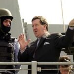 El exsecretario general de la OTAN George Robertson carga contra la política de defensa de Starmer en el Reino Unido