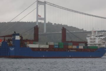 El buque ruso hundido en 2024 frente a Cartagena llevaba componentes para un rompehielos nuclear, según un informe de la Armada