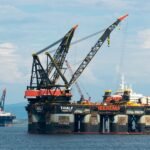 Los países petroleros de fuera del Golfo hacen caja con la crisis de Ormuz