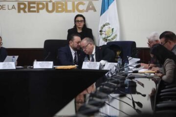 Participación de universidades en postulaciones desata críticas y presión por reformas