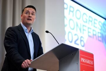 Uno de los principales candidatos para reemplazar a Starmer sostiene que “algún día” el Reino Unido deberá volver a la UE
