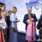 La crisis económica erosiona la masiva popularidad de Putin
