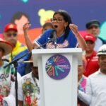 Delcy Rodríguez eleva el ingreso mínimo de los venezolanos a 240 dólares