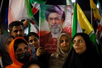 Los generales afianzan su poder en Irán con el líder supremo ausente