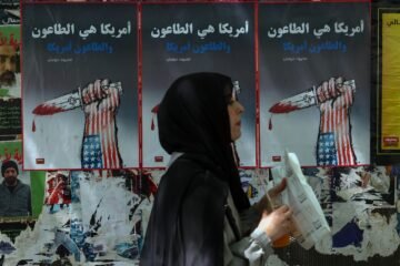 Última hora de la guerra de Estados Unidos e Israel contra Irán, en directo | Irán ataca bases estadounidenses en Jordania y en el Golfo en represalia por la ofensiva de EE UU en Ormuz