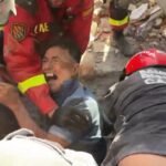 La UME rescata a una segunda persona atrapada bajo los escombros tras el terremoto en Venezuela: “¡Antonio, bienvenido!