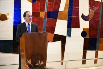Abierta exposición “Patrimonio Artístico del Banco de Guatemala” con obras de arte nacionales
